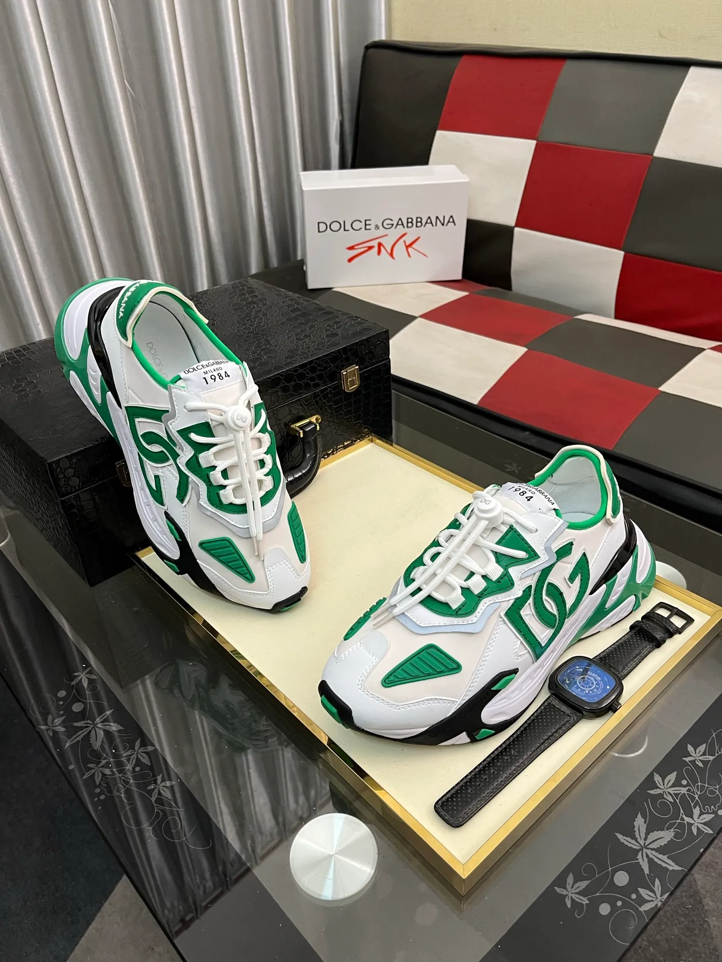 Men's shoes 💰520⌚️⌚️Dolce&Gabbana••DG✔️High-end men's sports and casual shoes. Original goods from top counters. Original imported cowhide, multi-material splicing design ➕Imported cowhide lining, cowhide feet ➕Original TPR elastic outsole.  Size: 35-46